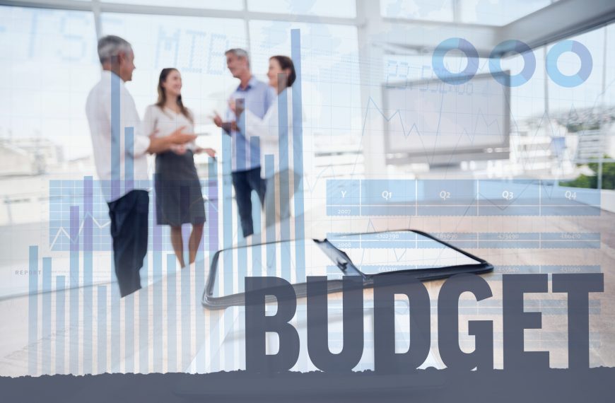 Is Mvelopes Budgeting App Right For You?