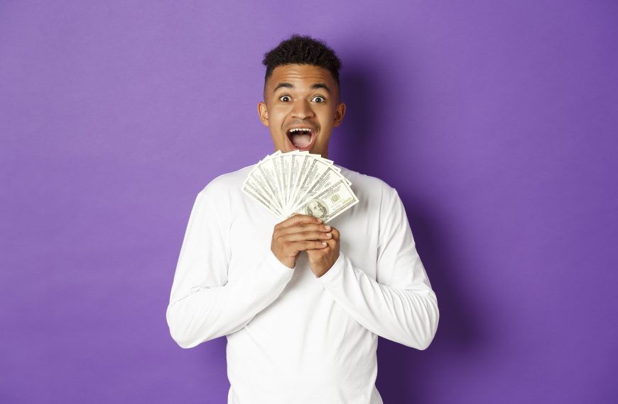 How To Save Money as a Student