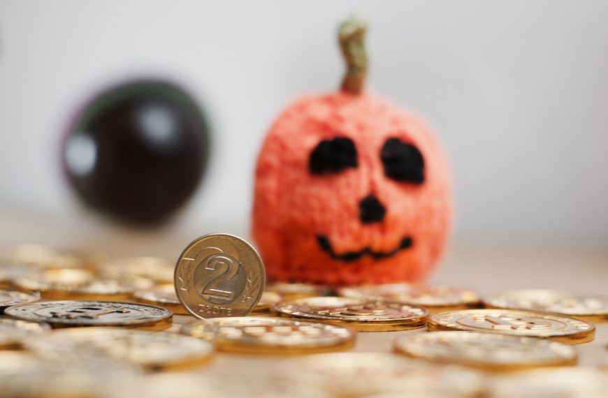 How To Save Money on Halloween Costumes