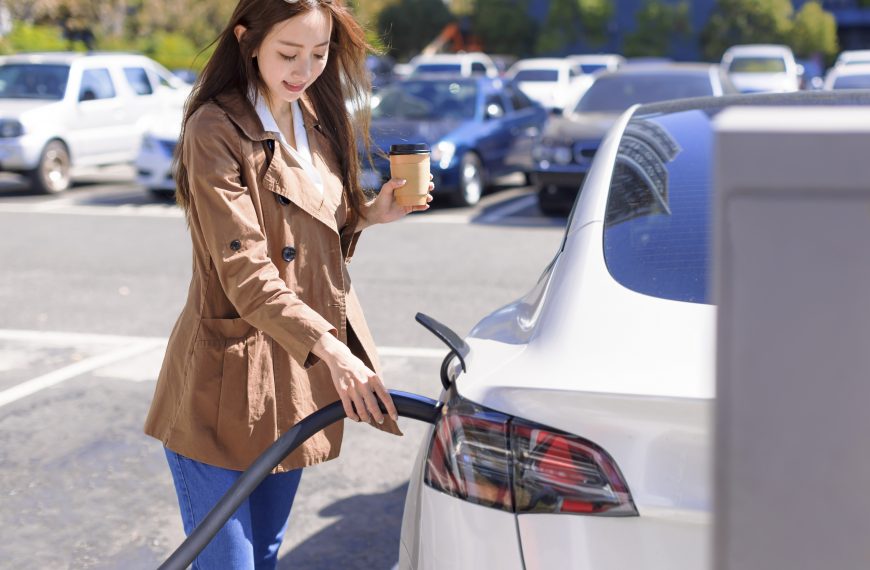 How Much Money Do You Save Driving an Electric Car?