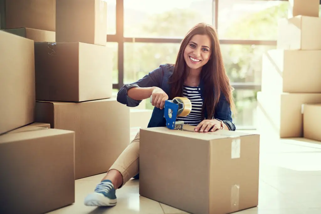 how-much-money-should-i-save-before-moving-out