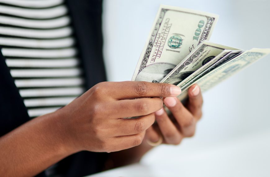 How to Save Money in Your 20s