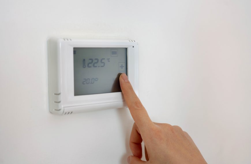 Does Lowering the Thermostat Save Money
