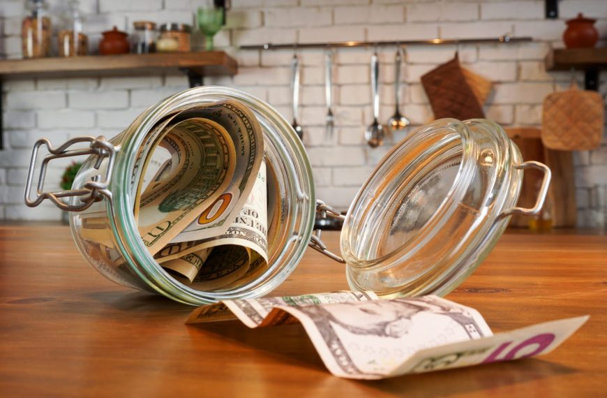 Popular Money Tips Vs. Radical Rules: What Actually Works?